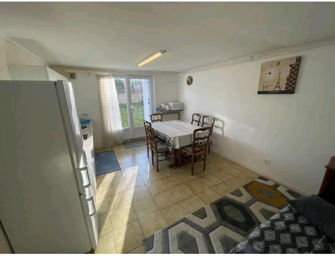-Comme A La Maison- Jardin, Veranda, Ideal Familles Et Business ニオール エクステリア 写真