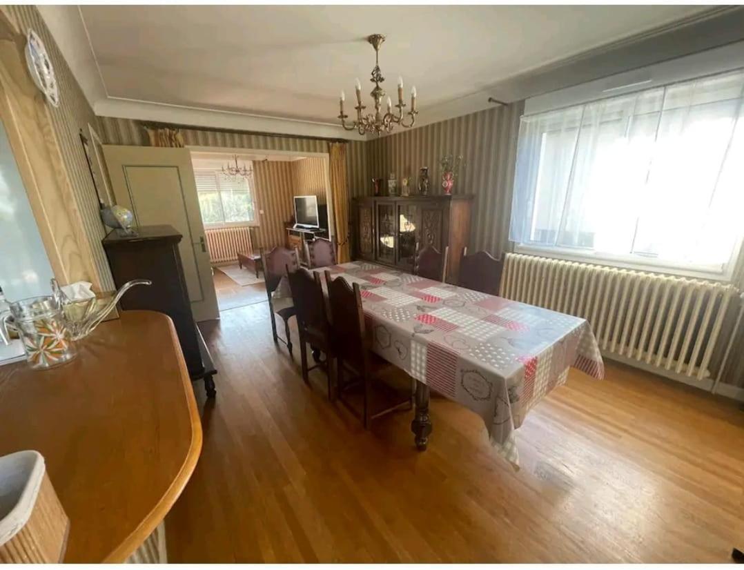 -Comme A La Maison- Jardin, Veranda, Ideal Familles Et Business ニオール エクステリア 写真